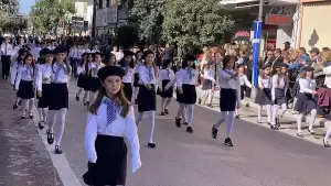 Live: H Κατερίνη Τιμά την 28η Οκτωβρίου – Δοξολογία, κατάθεση στεφάνων και παρέλαση (Φωτορεπορτάζ & Συνεχής Ενημέρωση)