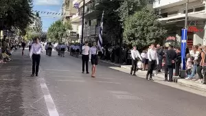 Live: H Κατερίνη Τιμά την 28η Οκτωβρίου – Δοξολογία, κατάθεση στεφάνων και παρέλαση (Φωτορεπορτάζ & Συνεχής Ενημέρωση)