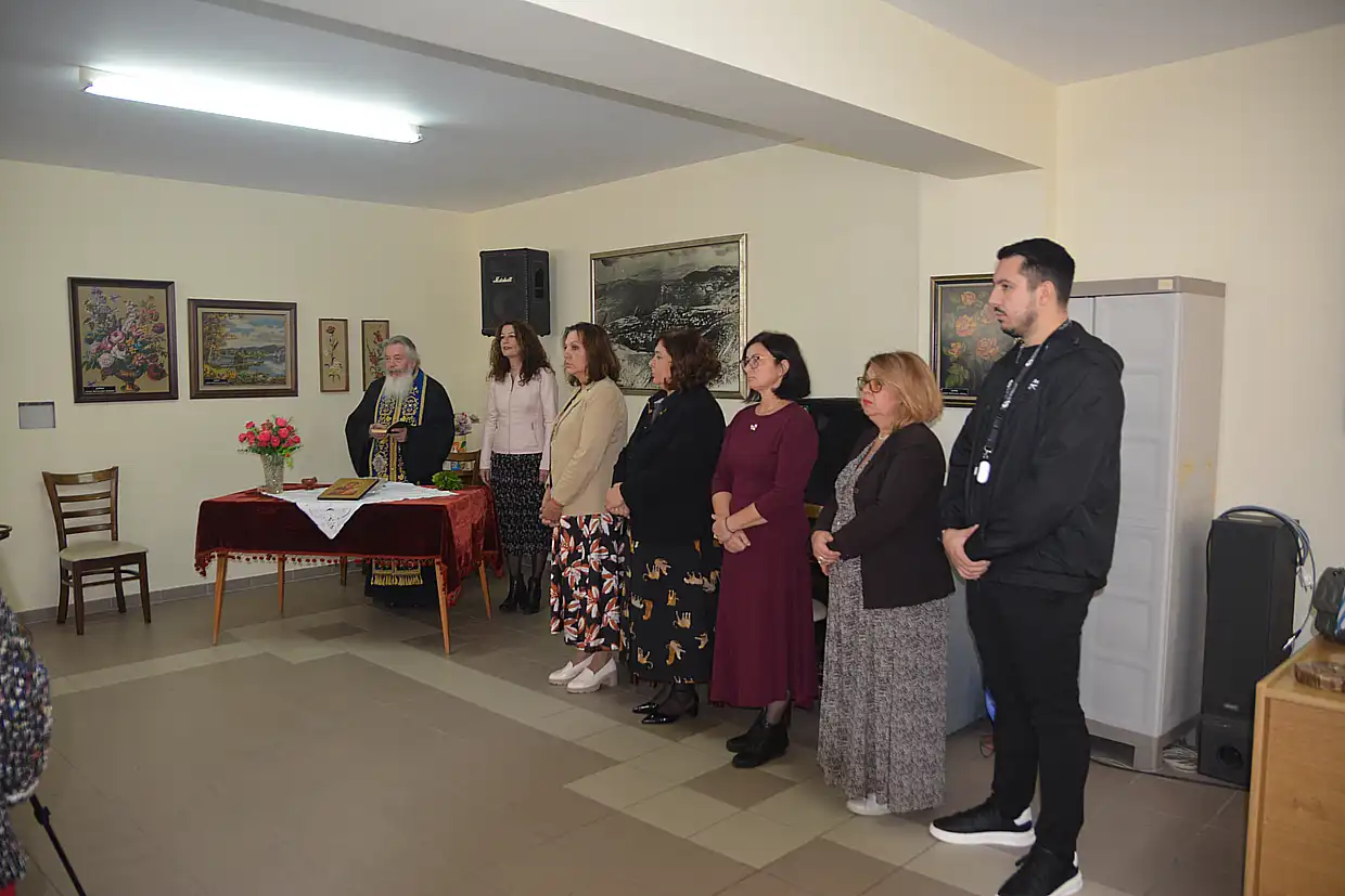 Αγιασμός στην Μορφωτική Ένωση Καταφυγιωτών