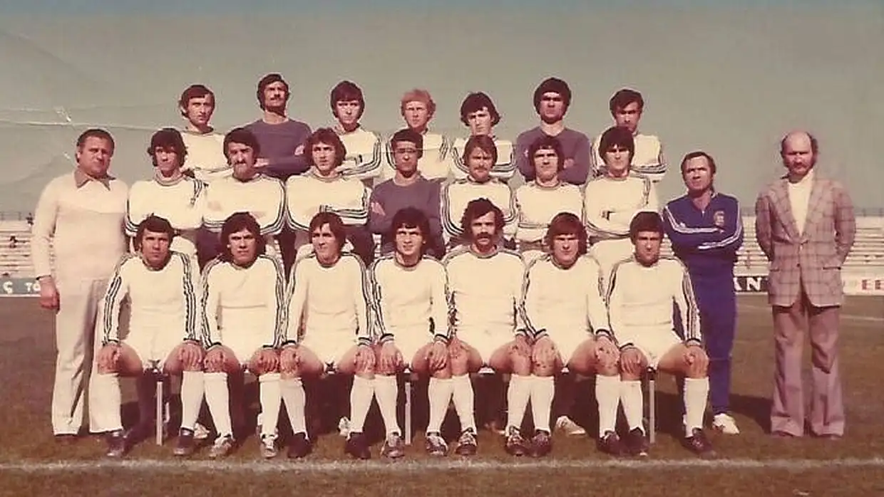 Απεβίωσε στα 92 του χρόνια ο σπουδαίος Κορίνθιος προπονητής του Πιερικού Γιάννης Κόλλιας Απεβίωσε στα 92 του χρόνια ο σπουδαίος Κορίνθιος προπονητής του Πιερικού Γιάννης Κόλλιας