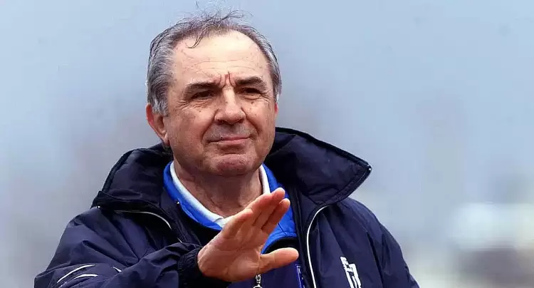 Απεβίωσε στα 92 του χρόνια ο σπουδαίος Κορίνθιος προπονητής του Πιερικού Γιάννης Κόλλιας Απεβίωσε στα 92 του χρόνια ο σπουδαίος Κορίνθιος προπονητής του Πιερικού Γιάννης Κόλλιας