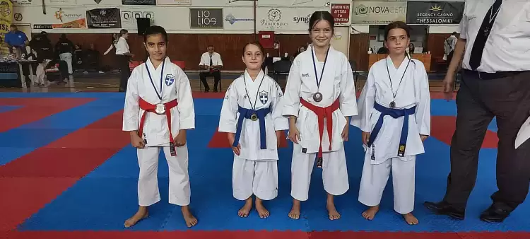 ΓΑΣ Ολύμπιος Μαχητής: 42 μετάλλια στο Πανημαθνιακός Open Karate Μακροχώρι 2025