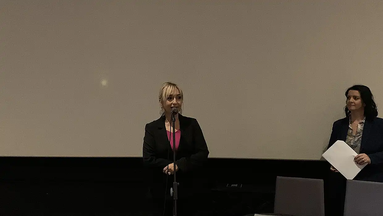 «Για Θύμισέ Μου»: Ευαισθητοποίηση στην Κατερίνη και πλήθος κόσμου στην εκδήλωση για το Αλτσχάιμερ