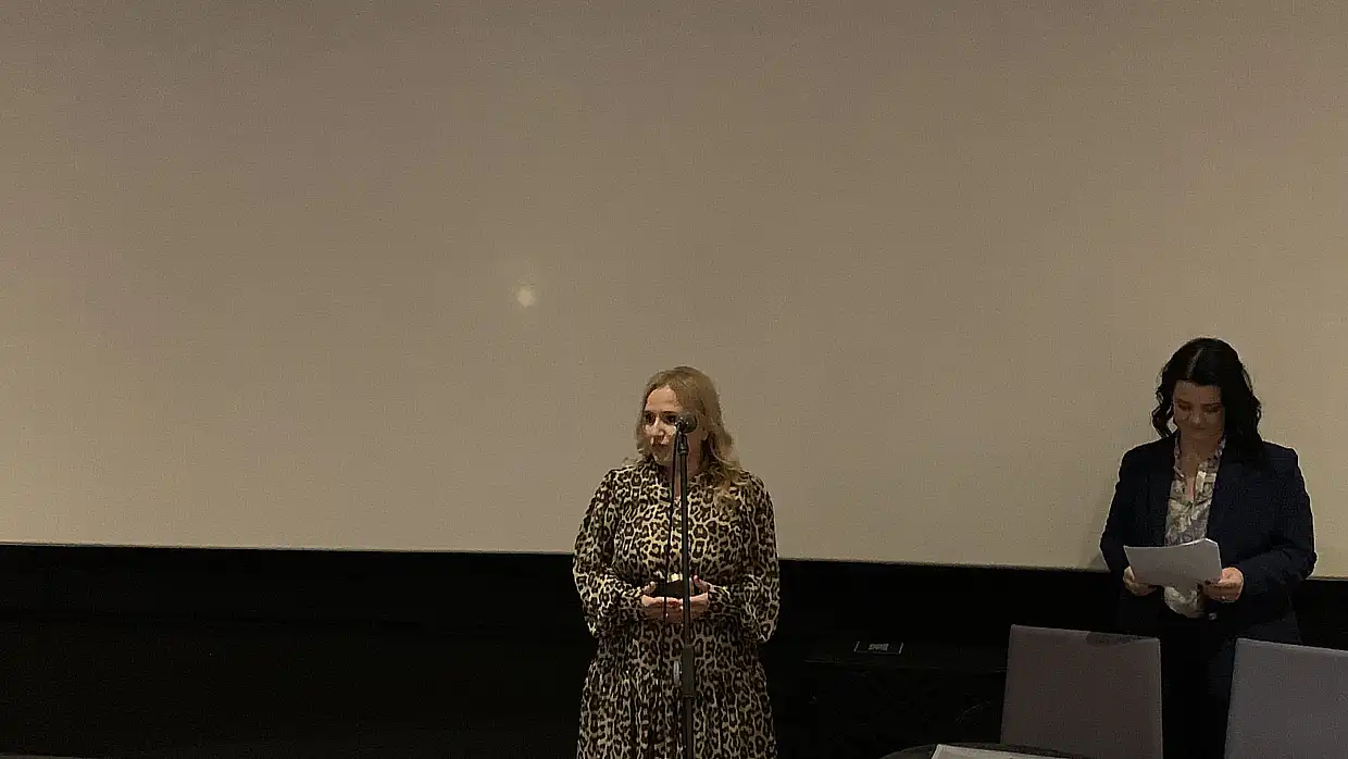 «Για Θύμισέ Μου»: Ευαισθητοποίηση στην Κατερίνη και πλήθος κόσμου στην εκδήλωση για το Αλτσχάιμερ