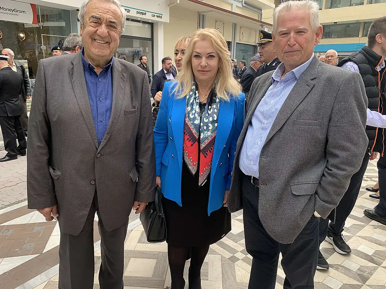 Κατερίνη: Ο εορτασμός της Ημέρας της Αστυνομίας και του Αγίου Αρτεμίου (φωτορεπορτάζ και βίντεο) Κατερίνη: Ο εορτασμός της Ημέρας της Αστυνομίας και του Αγίου Αρτεμίου