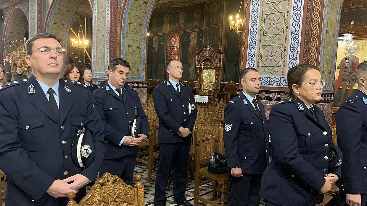 Κατερίνη: Ο εορτασμός της Ημέρας της Αστυνομίας και του Αγίου Αρτεμίου (φωτορεπορτάζ και βίντεο) Κατερίνη: Ο εορτασμός της Ημέρας της Αστυνομίας και του Αγίου Αρτεμίου