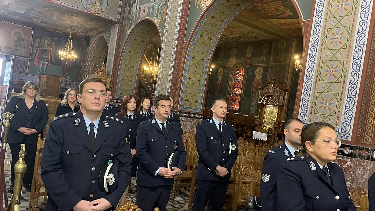 Κατερίνη: Ο εορτασμός της Ημέρας της Αστυνομίας και του Αγίου Αρτεμίου (φωτορεπορτάζ και βίντεο) Κατερίνη: Ο εορτασμός της Ημέρας της Αστυνομίας και του Αγίου Αρτεμίου