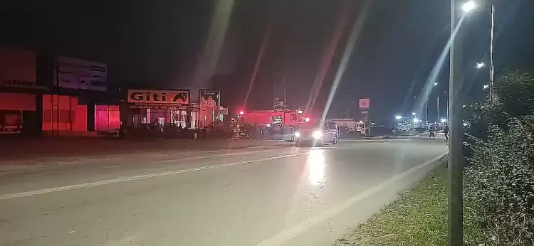 Κατερίνη: Φωτιά αποθήκη φρούτων