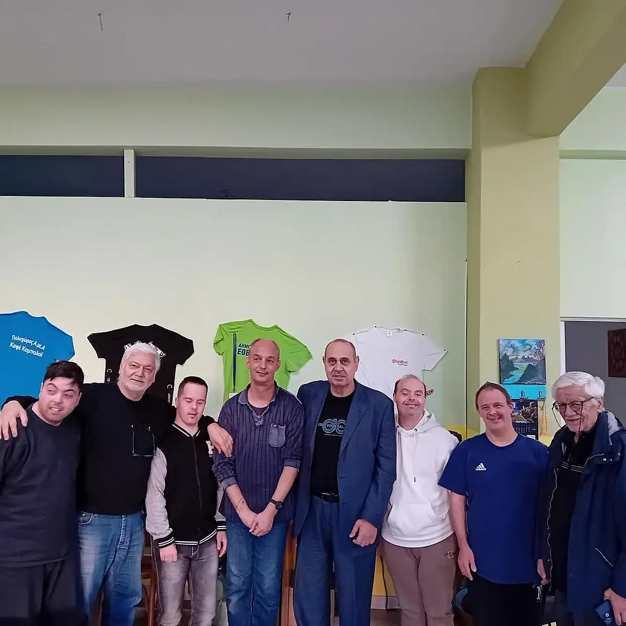 Κατερίνη: Στελέχη Κινήματος Δημοκρατίας επισκέφτηκαν τον Πολυχώρο «Καφέ Κομπολόϊ»