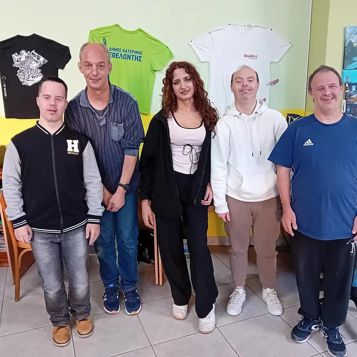 Κατερίνη: Στελέχη Κινήματος Δημοκρατίας επισκέφτηκαν τον Πολυχώρο «Καφέ Κομπολόϊ»