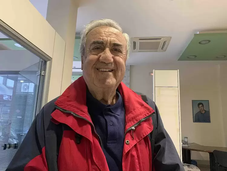 Κριτική προσέγγιση και… άλλα τινά.