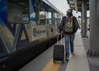 Λιτόχωρο: Ακινητοποιήθηκε τρένο IC 51 της Hellenic Train από Θεσ/νίκη-Αθήνα Λιτόχωρο: Ακινητοποιήθηκε τρένο Ic 51 της Hellenic Train από Θεσ/νίκη Αθήνα