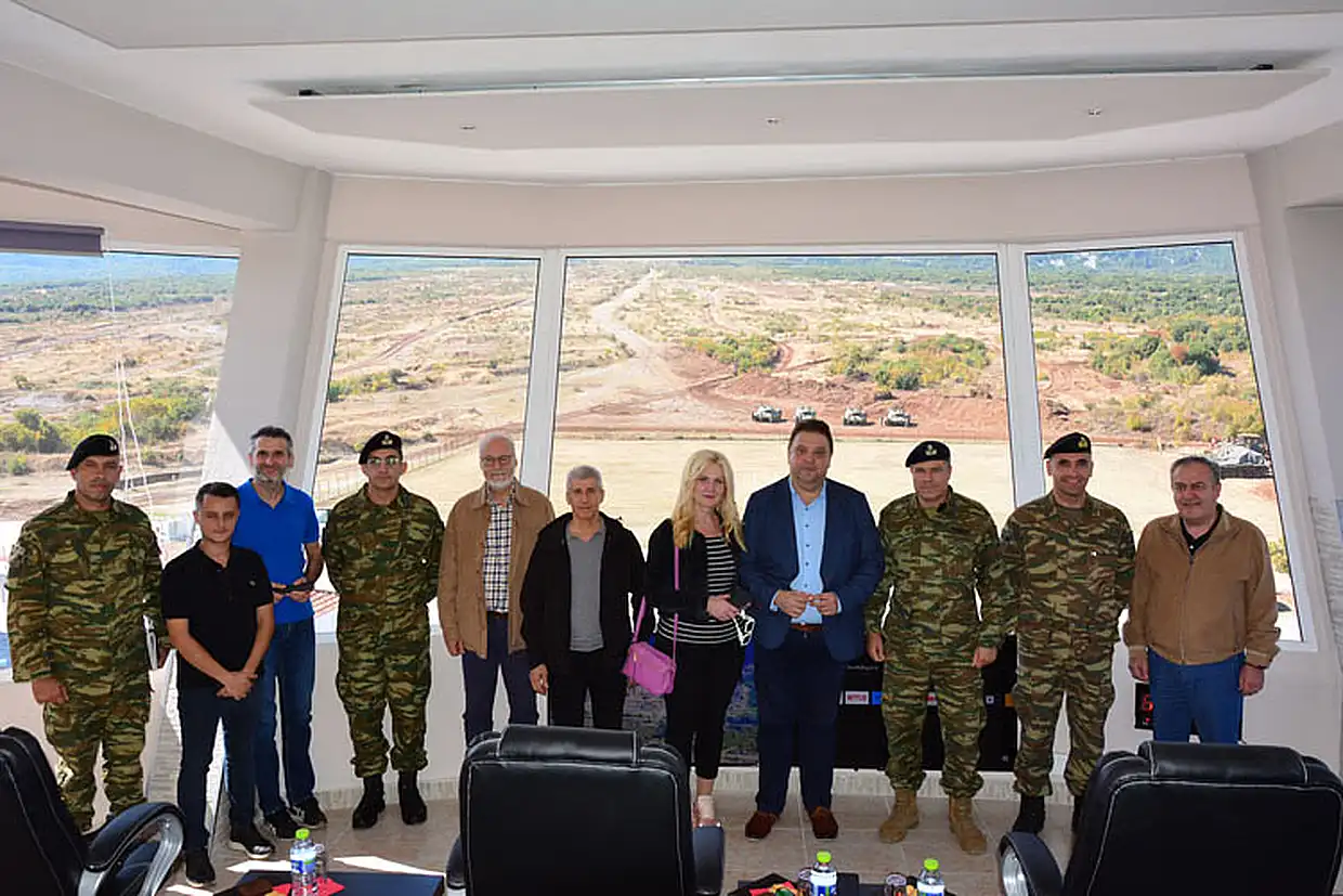 Μαθητές της Πιερίας σε «Ανοικτά Στρατόπεδα» για Επαγγελματικό Προσανατολισμό Μαθητές της Πιερίας σε «Ανοικτά Στρατόπεδα» για Επαγγελματικό Προσανατολισμό