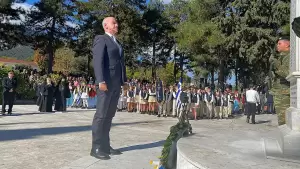 Με λαμπρότητα ο εορτασμός της Εθνικής Επετείου της 28ης Οκτωβρίου 1940 στις 12 κοινότητες του Δήμου Δίου-Ολύμπου Με λαμπρότητα ο εορτασμός της Εθνικής Επετείου της 28ης Οκτωβρίου 1940 στις 12 κοινότητες του Δήμου Δίου Ολύμπου