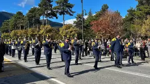 Με λαμπρότητα ο εορτασμός της Εθνικής Επετείου της 28ης Οκτωβρίου 1940 στις 12 κοινότητες του Δήμου Δίου-Ολύμπου Με λαμπρότητα ο εορτασμός της Εθνικής Επετείου της 28ης Οκτωβρίου 1940 στις 12 κοινότητες του Δήμου Δίου Ολύμπου