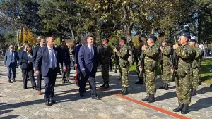 Με λαμπρότητα ο εορτασμός της Εθνικής Επετείου της 28ης Οκτωβρίου 1940 στις 12 κοινότητες του Δήμου Δίου-Ολύμπου Με λαμπρότητα ο εορτασμός της Εθνικής Επετείου της 28ης Οκτωβρίου 1940 στις 12 κοινότητες του Δήμου Δίου Ολύμπου