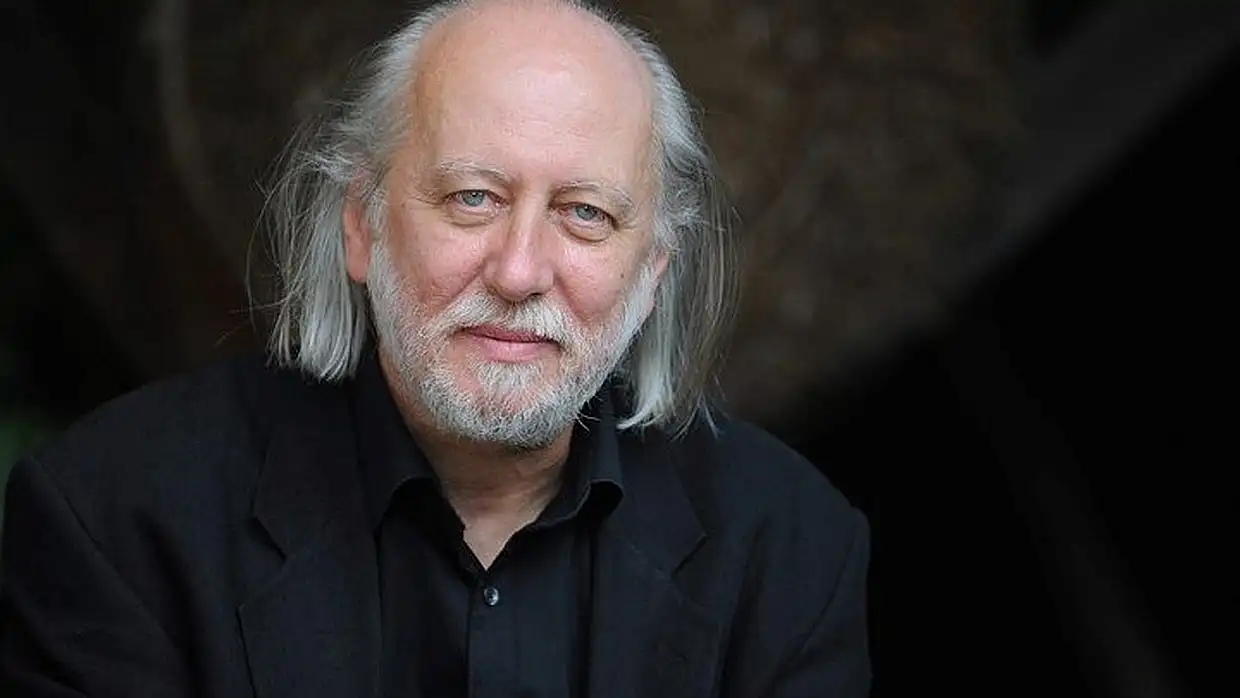 Ο μυθιστορηματικός κόσμος του Λάσλο Κρασναχορκάι