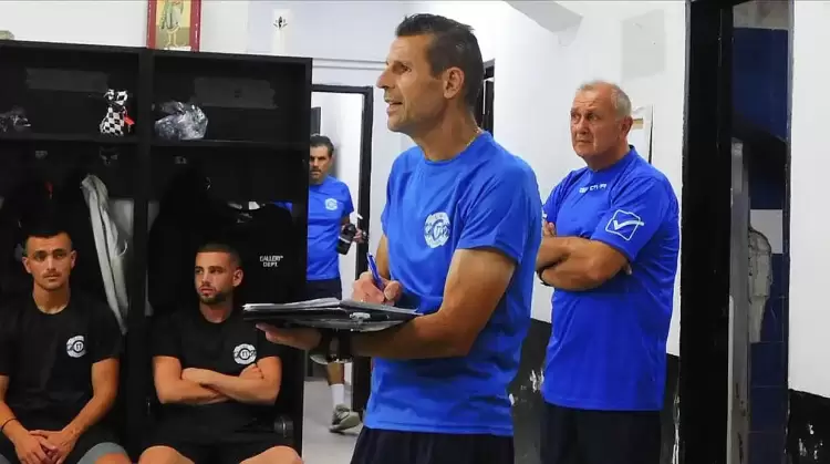 Παρελθόν ο Παναγιώτης Κυπαρίσσης απο τον πάγκο του Πιερικού Παρελθόν ο Παναγιώτης Κυπαρίσσης απο τον πάγκο του Πιερικού