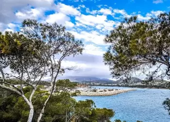 Πώς θα είναι ο καιρός σε Κατερίνη και Πιερία σήμερα Σάββατο, 25 Οκτωβρίου 2025: Σχεδόν αίθριος με λίγες νεφώσεις