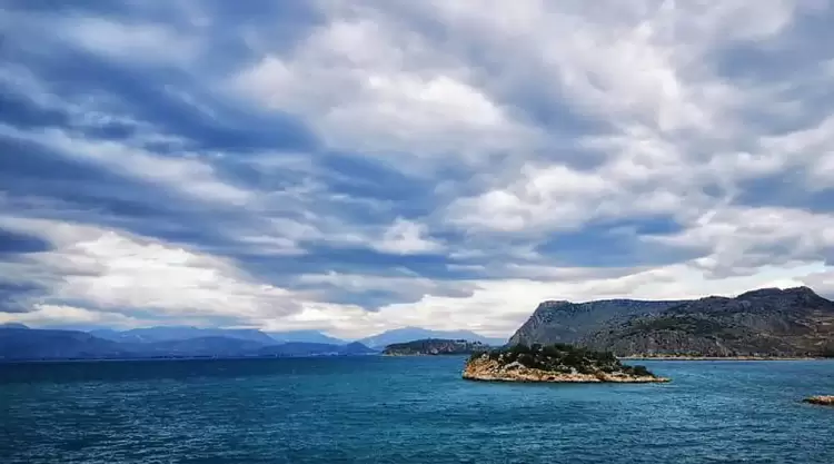 Πώς θα είναι ο καιρός σε Κατερίνη και Πιερία σήμερα Παρασκευή, 31 Οκτωβρίου 2025: Ήπιος με συννεφιές