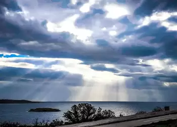 Πώς θα είναι ο καιρός σε Κατερίνη και Πιερία σήμερα Τρίτη, 14 Οκτωβρίου 2025: Aίθριος με πρόσκαιρες νεφώσεις