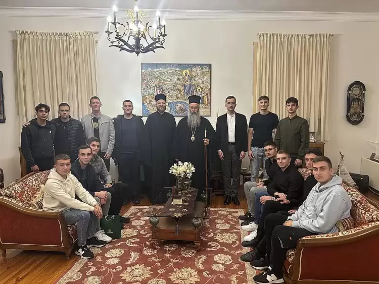 Σπουδαστές της Ιερατικής Σχολής Καρλοβικίου Σερβίας στην Ιερά Μητρόπολη Κίτρους