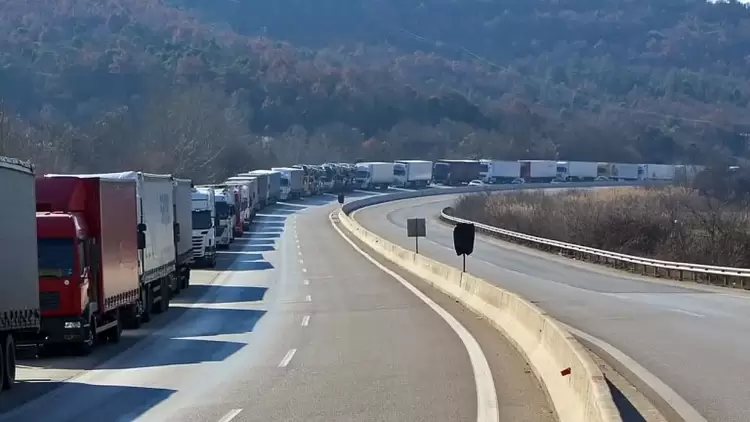 Τα φορτηγά απειλούν τις  τιμές των αγαθών – Θα έχουμε πρόβλημα στις γιορτές;