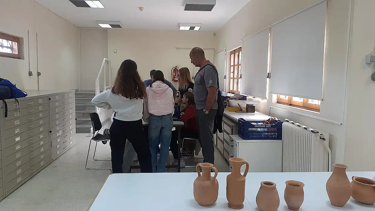 «Το Δίον ζωντανεύει»: Μαθητές Γυμνασίου Κονταριώτισσας σε βιωματικό ταξίδι «Το Δίον ζωντανεύει»: Μαθητές Γυμνασίου Κονταριώτισσας σε βιωματικό ταξίδι