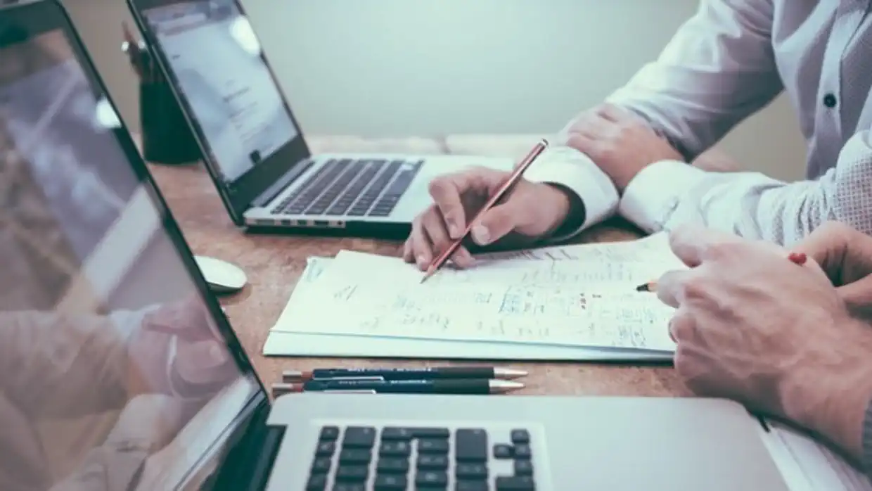 20.000 νέες προσλήψεις και διορισμοί στο Δημόσιο το 2026 – Τι προβλέπει ο προϋπολογισμός