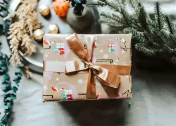 Αγάπη – το καλύτερο δώρο για τα Χριστούγεννα Αγάπη – το καλύτερο δώρο για τα Χριστούγεννα