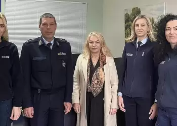 Άννα Μάνη-Παπαδημητρίου: Επίσκεψη στο Γραφείο Αντιμετώπισης Ενδοοικογενειακής Βίας του ΑΤ Κατερίνης Άννα Μάνη Παπαδημητρίου: Επίσκεψη στο Γραφείο Αντιμετώπισης Ενδοοικογενειακής Βίας του ΑΤ Κατερίνης