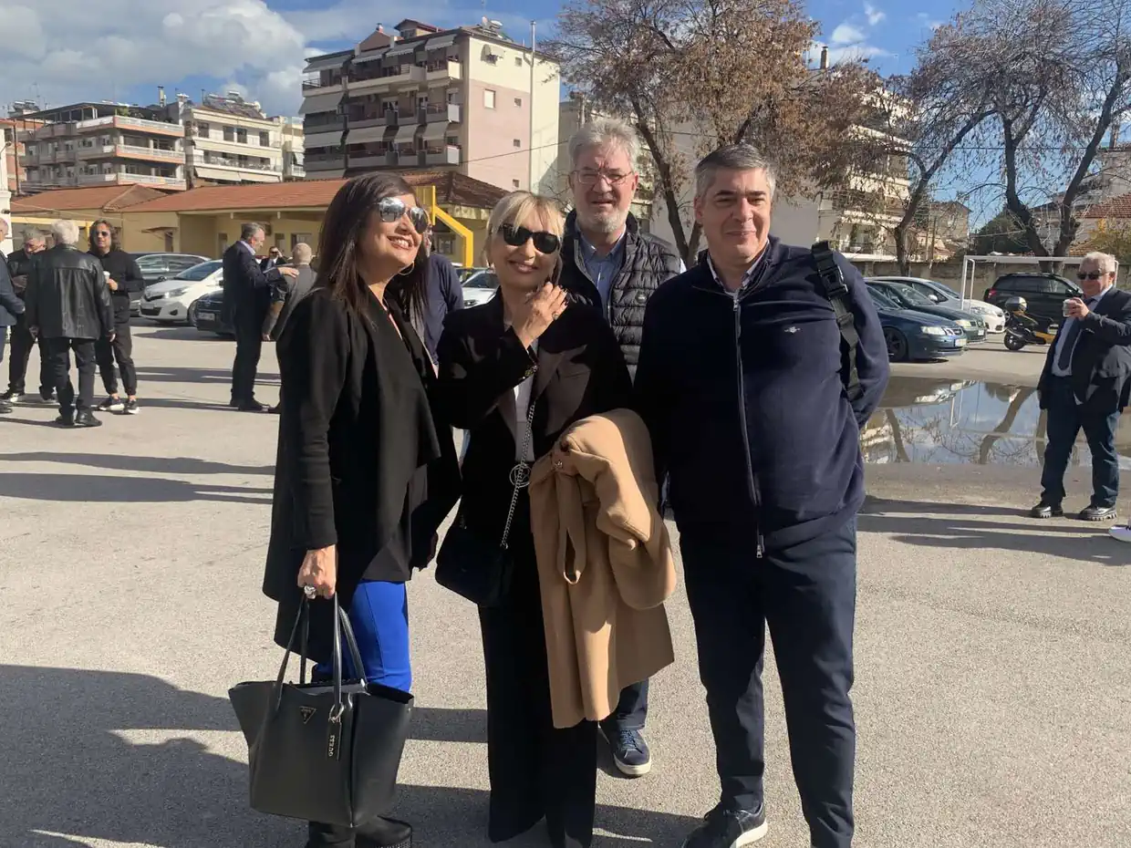 Εκλογές ΔΕΕΠ Πιερίας: Άνοιξαν οι κάλπες στο 5ο Γυμνάσιο Κατερίνης (Δηλώσεις & εικόνες) Εκλογές ΔΕΕΠ Πιερίας: Άνοιξαν οι κάλπες στο 5ο Γυμνάσιο Κατερίνης