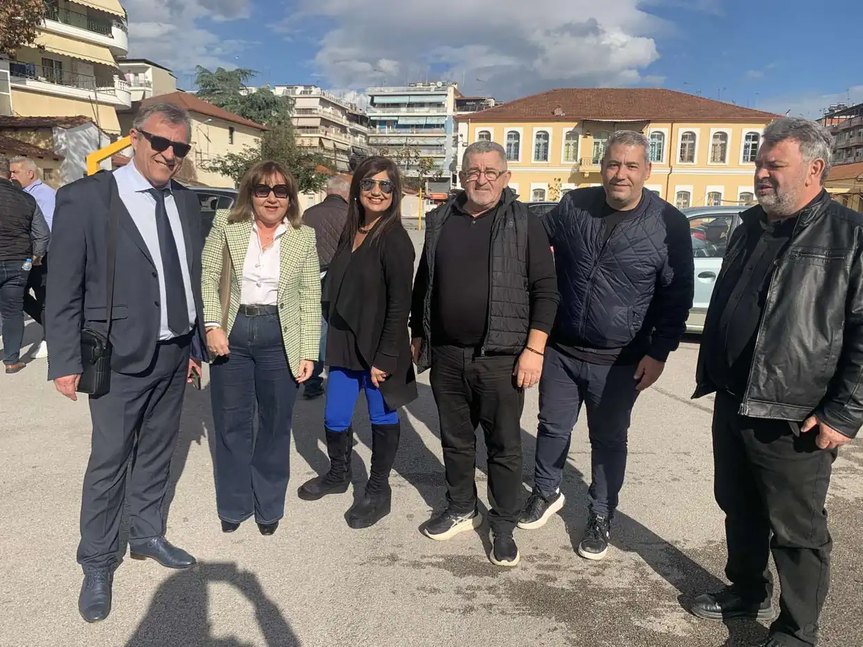 Εκλογές ΔΕΕΠ Πιερίας: Άνοιξαν οι κάλπες στο 5ο Γυμνάσιο Κατερίνης (Δηλώσεις & εικόνες) Εκλογές ΔΕΕΠ Πιερίας: Άνοιξαν οι κάλπες στο 5ο Γυμνάσιο Κατερίνης