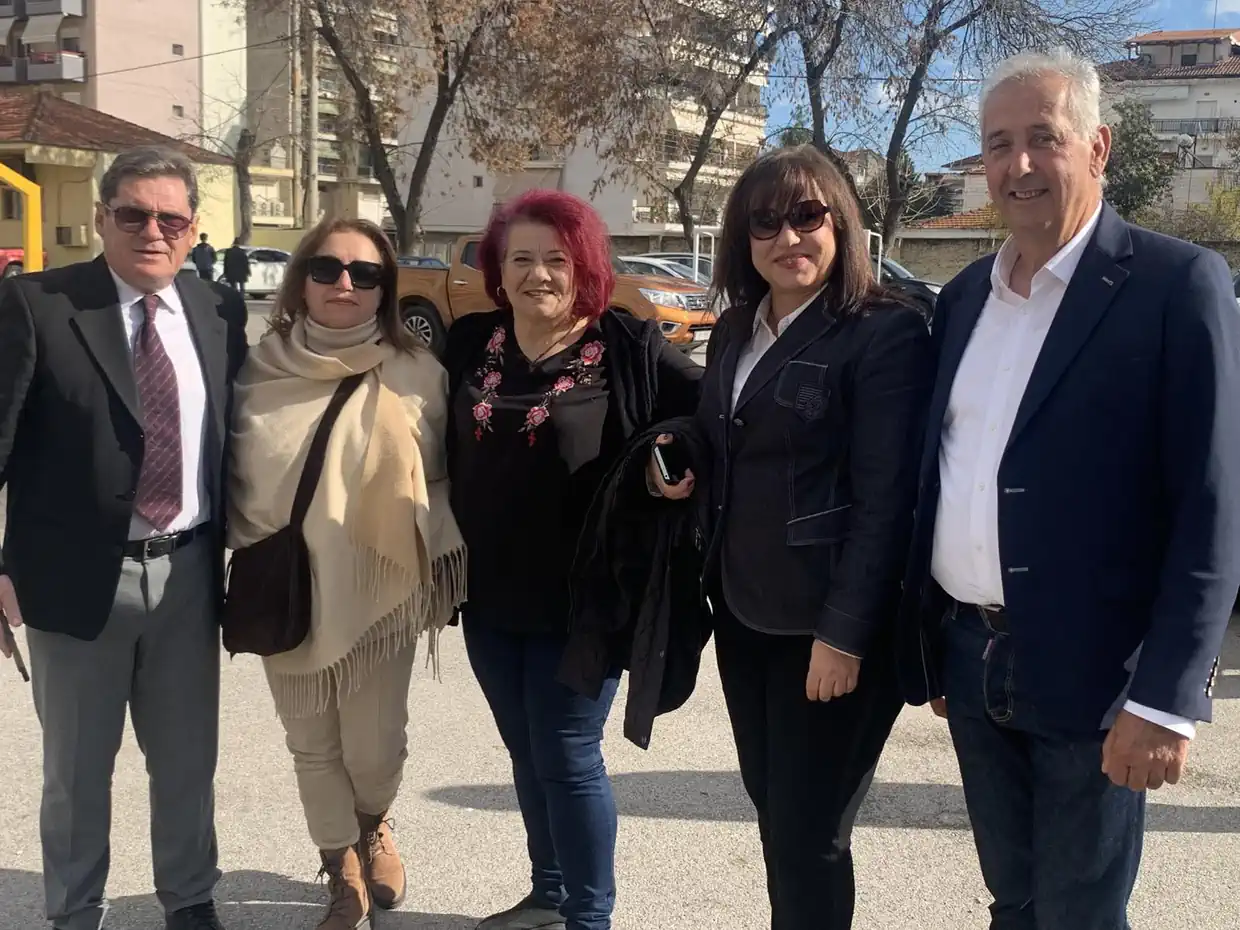 Εκλογές ΔΕΕΠ Πιερίας: Άνοιξαν οι κάλπες στο 5ο Γυμνάσιο Κατερίνης (Δηλώσεις & εικόνες) Εκλογές ΔΕΕΠ Πιερίας: Άνοιξαν οι κάλπες στο 5ο Γυμνάσιο Κατερίνης (Δηλώσεις & εικόνες)