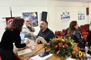 Ένωση Ποντίων Πιερίας: «❜𝚺η προσφυγιάς τα στράτας» - Παρουσίαση του βιβλίου της Χρυσούλας Ασλανίδου – Κωνσταντίνου Ένωση Ποντίων Πιερίας: «❜𝚺η προσφυγιάς τα στράτας» – Παρουσίαση του βιβλίου της Χρυσούλας Ασλανίδου – Κωνσταντίνου