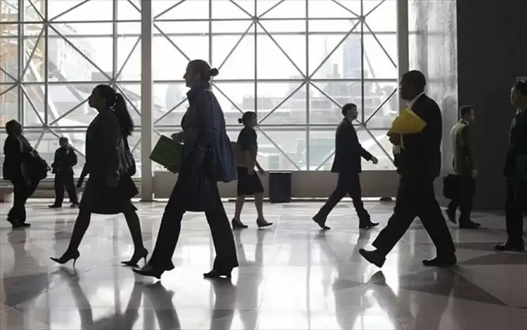 Επέκταση του εργασιακού βίου στα 45 έτη – Το 2100, η Ελλάδα θα είναι μείον 3,7 εκατ. κατοίκους