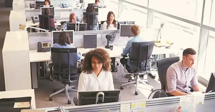 Καμπανάκι για την απασχόληση – Τρίτος κατά σειρά μήνας με μείωση των θέσεων εργασίας