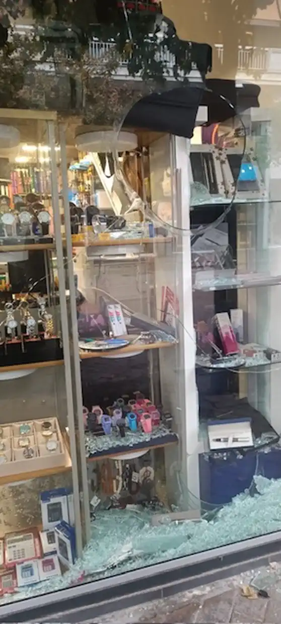 Κατερίνη: Ληστεία σε γνωστό βιβλιοπωλείο – Συνελήφθη ο δράστης λίγες ώρες μετά