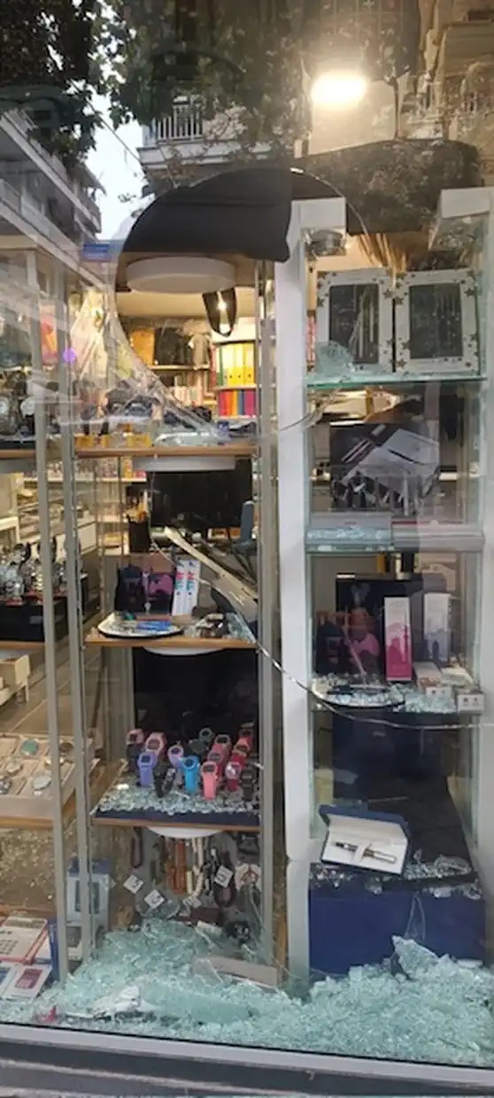 Κατερίνη: Ληστεία σε γνωστό βιβλιοπωλείο – Συνελήφθη ο δράστης λίγες ώρες μετά