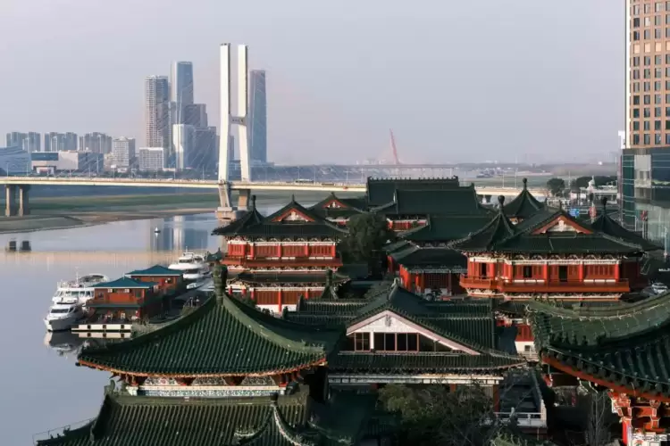 Η Κίνα πέτυχε μια επανάσταση καθαρής ενέργειας - Τώρα μπορεί να επιβάλει τους ορούς της Η Κίνα πέτυχε μια επανάσταση καθαρής ενέργειας – Τώρα μπορεί να επιβάλει τους ορούς της