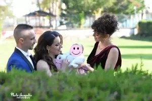 Όμορφη βάπτιση της Ιωάννας στον Λουτρό Αλεξάνδρειας – Ευχές στους γονείς