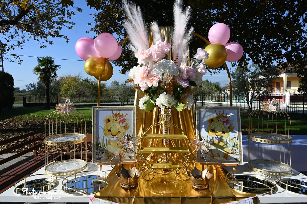 Όμορφη βάπτιση της Ιωάννας στον Λουτρό Αλεξάνδρειας – Ευχές στους γονείς