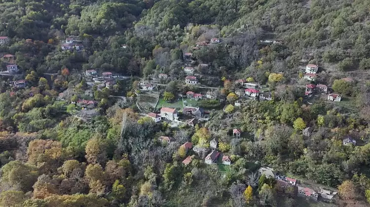 «Όπου Υπάρχει Ελλάδα» στον ΣΚΑΪ: Γνωρίζουμε την Πιερία σήμερα στις 14:40 (trailer) «Όπου Υπάρχει Ελλάδα» στον ΣΚΑΪ: Γνωρίζουμε την Πιερία σήμερα στις 14:40 (trailer)