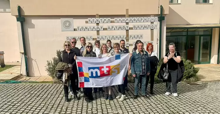 Ορειβατική εμπειρία στον Όλυμπο για στελέχη της MTS Globe Ορειβατική εμπειρία στον Όλυμπο για στελέχη της Mts Globe