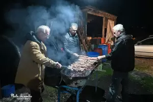 Παράδοση με τσίπουρο στον Κολινδρό – Τιμή στον Θεόδωρο Γρηγορόπουλο