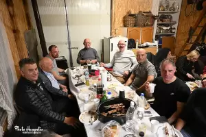 Παράδοση με τσίπουρο στον Κολινδρό – Τιμή στον Θεόδωρο Γρηγορόπουλο