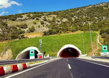 Πιερία: Κυκλοφοριακές ρυθμίσεις στην ΠΑΘΕ – Αποκλεισμοί σηράγγων Τ1 Τ2 Τ3 από Ευαγγελισμό έως Πλαταμώνα