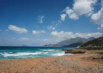 Πώς θα είναι ο καιρός σε Κατερίνη και Πιερία σήμερα Δευτέρα, 24 Νοεμβρίου 2025: Γενικά αίθριος με λίγες νεφώσεις