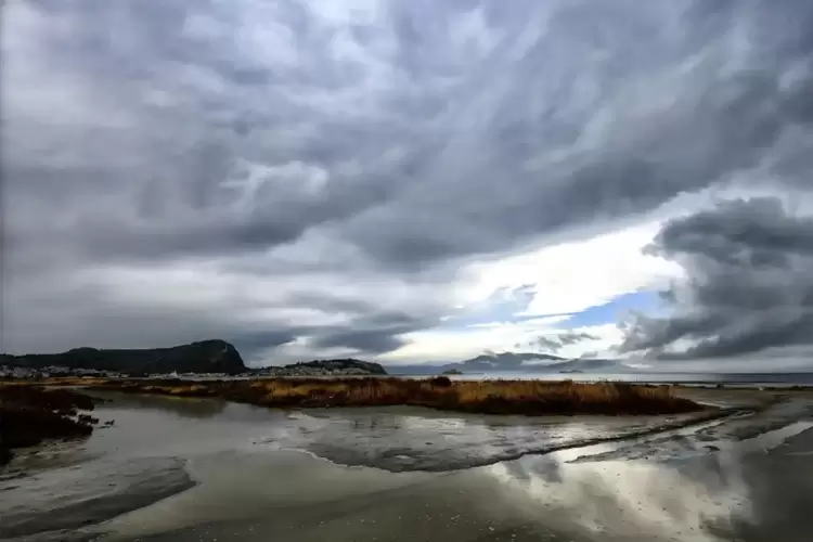 Πώς θα είναι ο καιρός σε Κατερίνη και Πιερία σήμερα Τρίτη, 04 Νοεμβρίου 2025: Νεφώσεις με βροχές και καταιγίδες Πώς θα είναι ο καιρός σε Κατερίνη και Πιερία σήμερα Τρίτη, 04 Νοεμβρίου 2025: Νεφώσεις με βροχές και καταιγίδες