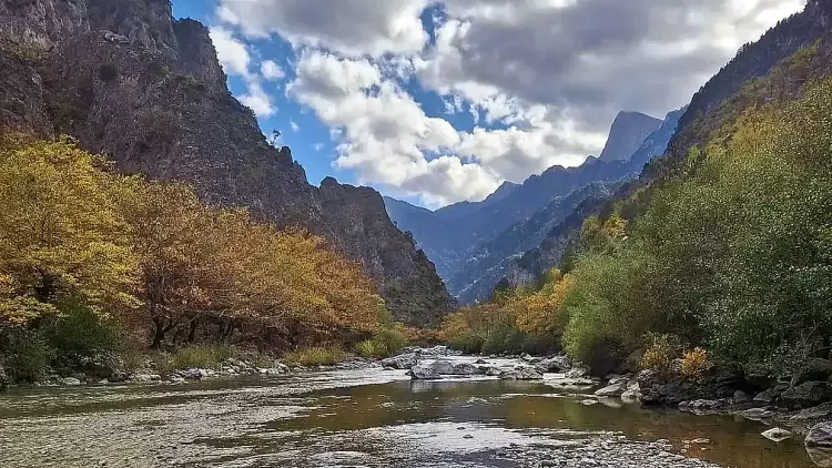 Πώς θα είναι ο καιρός σε Κατερίνη και Πιερία σήμερα Παρασκευή, 14 Νοεμβρίου 2025: Γενικά αίθριος με λίγες νεφώσεις